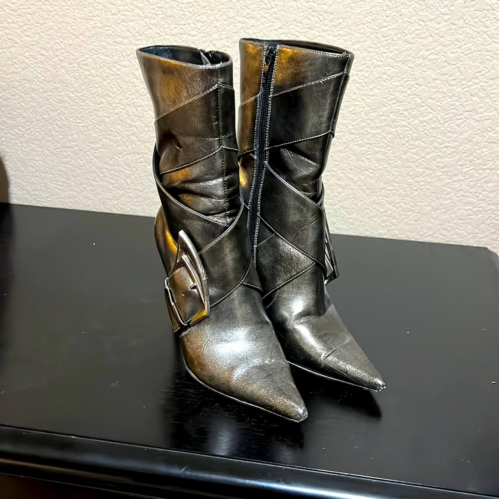 J.Lo mid calf boots in gun metal color